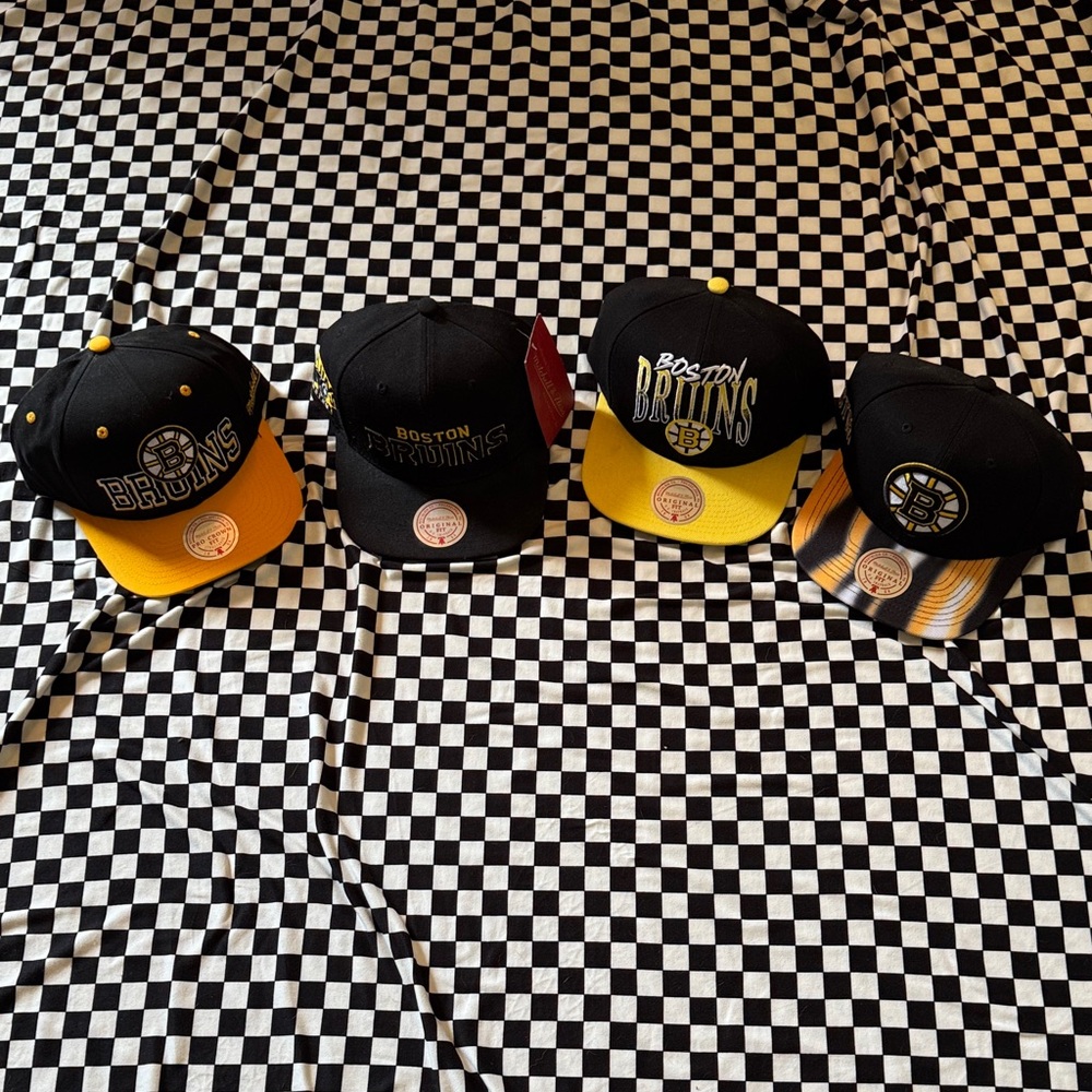 4 Brand New Boston Bruins SnapBack Hats